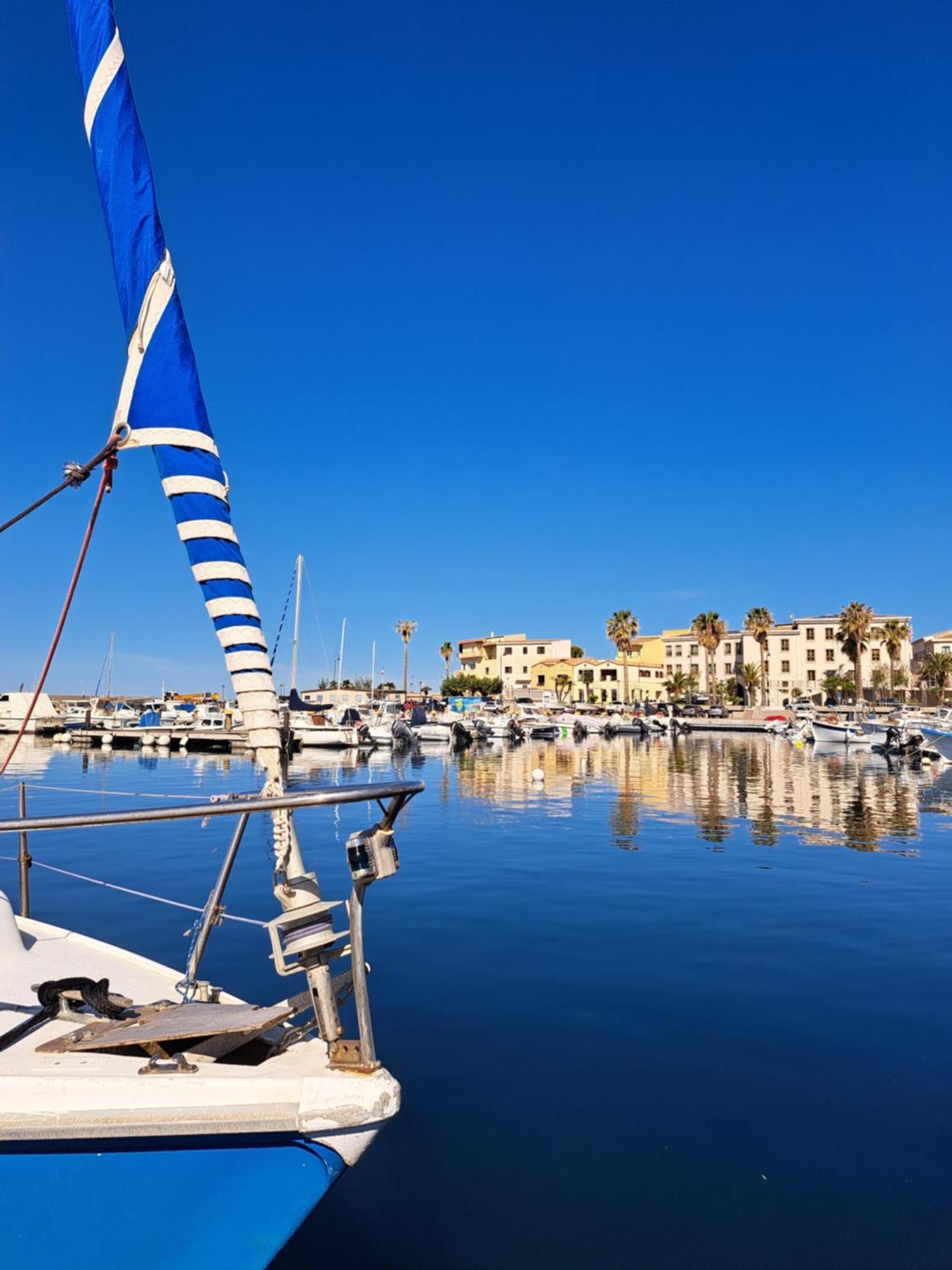 Followthesun- Camera Fronte Mare Portoscuso Exterior photo